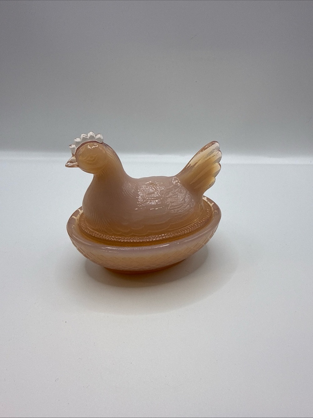 Vintage Degenhart Pink Opalescent Mini Hen On Nest